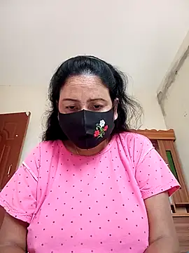 Snapshot of Neha-Roy chatting on 12/01/25, 05:01 Neha-Roy online show from 12/01/25, 05:01