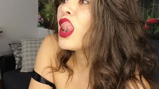 MadameDeFeu online show from 09/17/25, 10:39