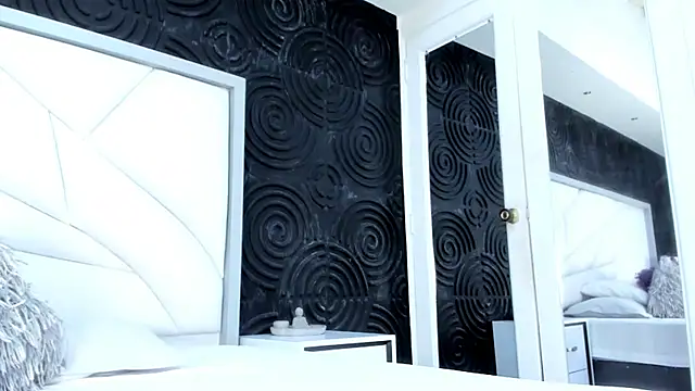 AbigailWilliams  online show from 10/20/25, 11:10