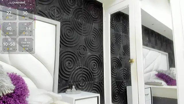 AbigailWilliams  online show from 10/27/25, 11:14