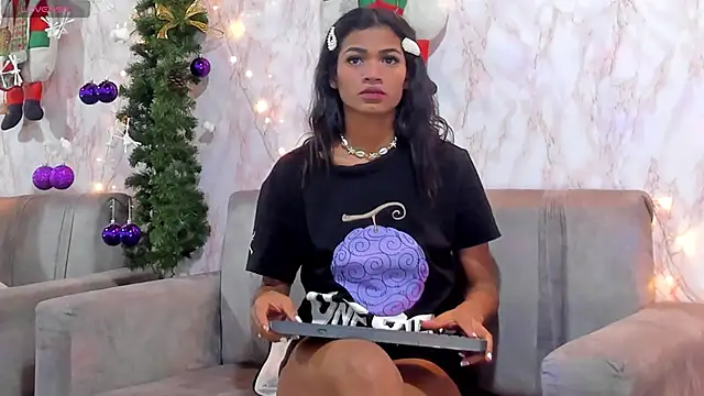 BarbieHotLaura online show from 12/10/24, 08:49