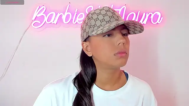 BarbieHotLaura online show from 03/20/25, 06:42