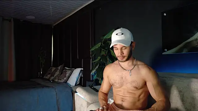 Crhis N Derek online show from 10/21/25, 10:10