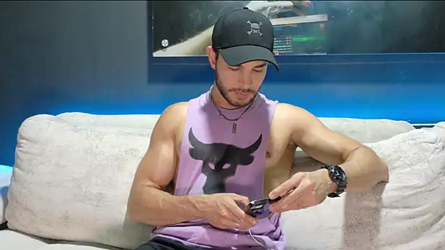 Crhis N Derek online show from 10/23/25, 10:08