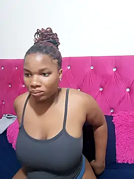 Snapshot of SexyHipsStar chatting on 11/15/25, 04:36 SexyHipsStar online show from 11/15/25, 04:36