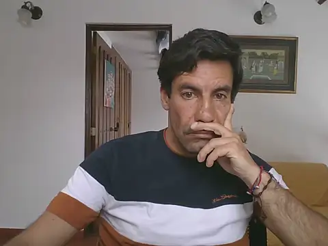 elkike1980 online show from 07/15/26, 04:23