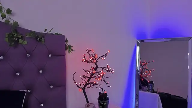 Nyx nayla online show from 12/05/24, 04:55