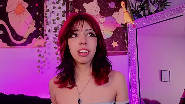 Snapshot of Nyx_nayla chatting on 12/01/25, 05:01 Nyx nayla online show from 12/01/25, 05:01