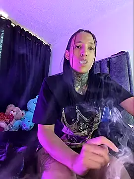 Snapshot of Nicole420squirt chatting on 03/12/25, 07:38 Nicole420squirt online show from 03/12/25, 07:38