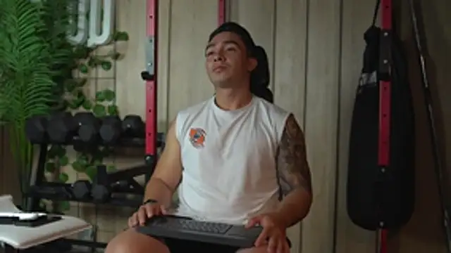 Ryan Hunt online show from 10/10/25, 01:10