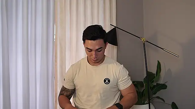 Ryan Hunt online show from 10/18/25, 06:52