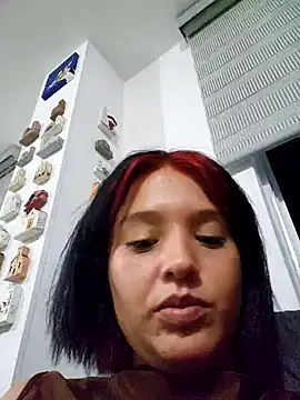 Snapshot of LorenRosse chatting on 01/01/25, 05:54 LorenRosse online show from 01/01/25, 05:54