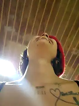 Snapshot of LorenRosse chatting on 02/15/25, 11:58 LorenRosse online show from 02/15/25, 11:58