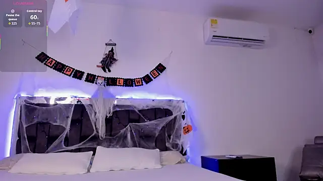 Snapshot of Sthef_Castle chatting on 10/29/25, 03:58 Sthef Castle online show from 10/29/25, 03:58