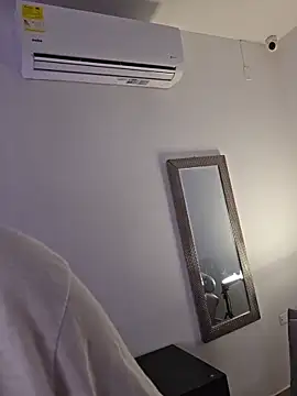 Snapshot of Sthef_Castle chatting on 11/21/25, 12:04 Sthef Castle online show from 11/21/25, 12:04