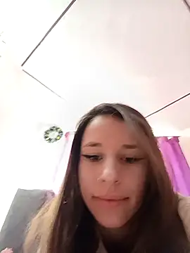 Snapshot of RubyEmerald chatting on 11/26/25, 02:40 RubyEmerald online show from 11/26/25, 02:40