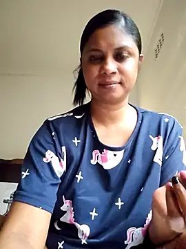 Snapshot of Sensual_indian7 chatting on 11/03/25, 03:35 Sensual indian7 online show from 11/03/25, 03:35