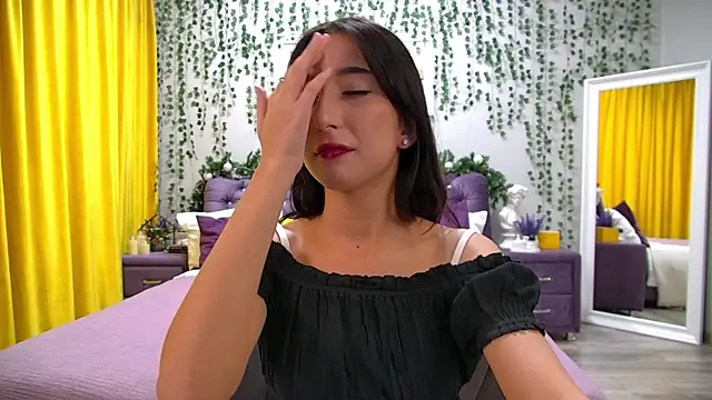 Snapshot of NicoleLimp chatting on 12/11/24, 04:39 NicoleLimp online show from 12/11/24, 04:39