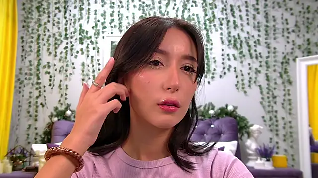 Snapshot of NicoleLimp chatting on 12/12/24, 10:13 NicoleLimp online show from 12/12/24, 10:13