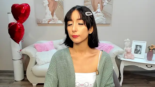 Snapshot of NicoleLimp chatting on 02/11/25, 06:30 NicoleLimp online show from 02/11/25, 06:30