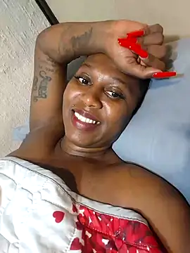 Snapshot of YourDreamLady22 chatting on 02/05/25, 03:13 YourDreamLady22 online show from 02/05/25, 03:13