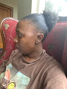 Snapshot of YourDreamLady22 chatting on 02/15/25, 11:50 YourDreamLady22 online show from 02/15/25, 11:50