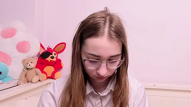 PollyBeev online show from 06/25/26, 07:46