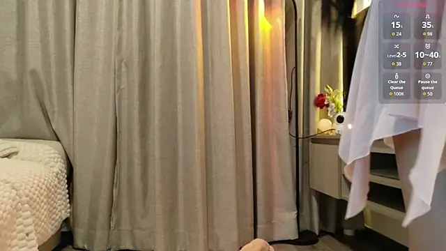 Snapshot of itsjoy_universex chatting on 10/08/25, 04:21 itsjoy universex online show from 10/08/25, 04:21