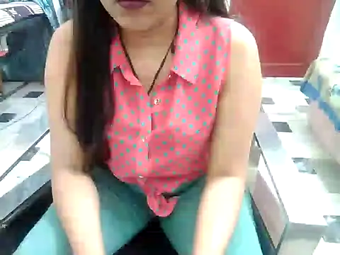 aarushi sharmaa online show from 02/01/25, 05:47