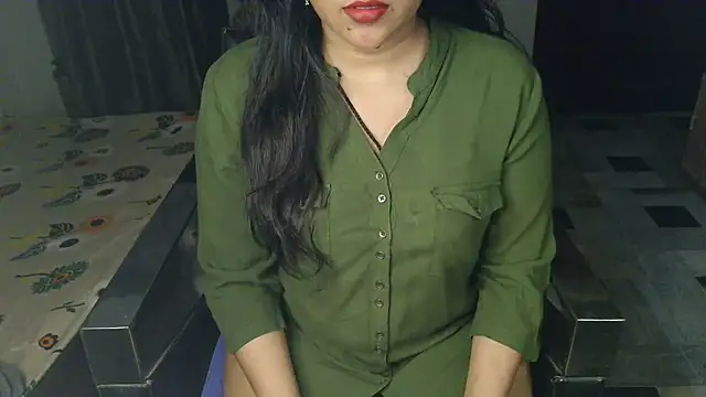 aarushi sharmaa online show from 07/06/26, 01:19