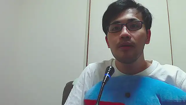 ryusei18570 online show from 09/10/25, 01:55