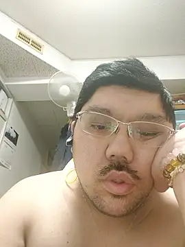 zeusu0095 online show from 10/28/25, 09:02