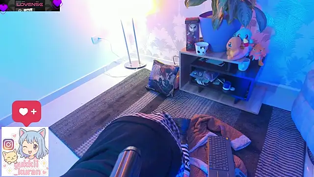 yukki kuran online show from 10/15/25, 04:23