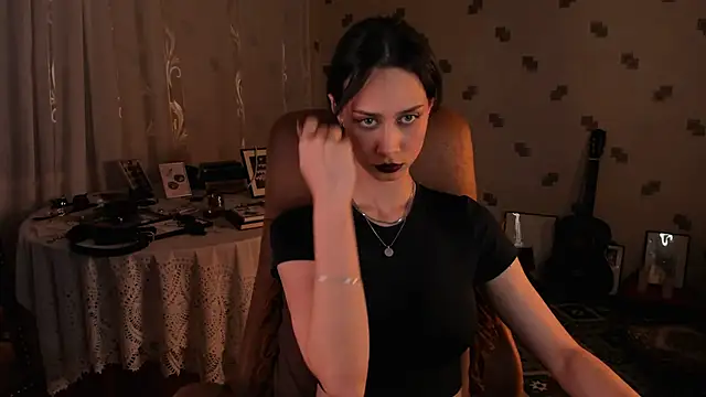 Snapshot of unaericaabistrong chatting on 06/04/26, 06:47 unaericaabistrong online show from 06/04/26, 06:47