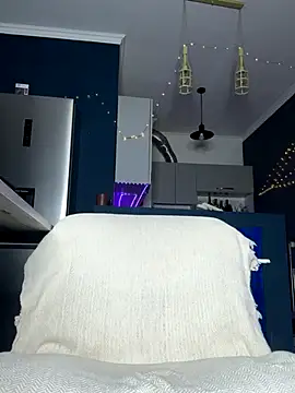 Snapshot of NickiLike chatting on 09/28/25, 05:07 NickiLike online show from 09/28/25, 05:07