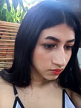 Julix A online show from 02/09/25, 06:37