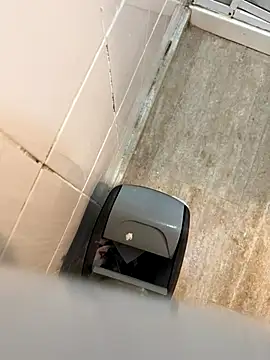 reelciii21 online show from 09/24/25, 09:40