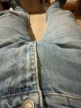 reelciii21 online show from 10/03/25, 04:26