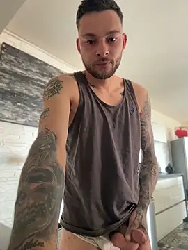 hottwoboys online show from 05/02/26, 09:03