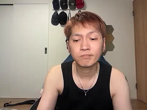 Snapshot of kensnb chatting on 11/07/25, 11:21 kensnb online show from 11/07/25, 11:21