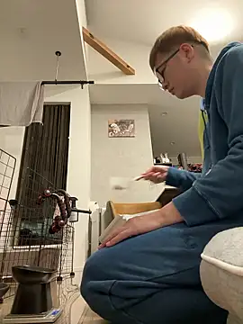 Snapshot of kensnb chatting on 11/09/25, 07:34 kensnb online show from 11/09/25, 07:34