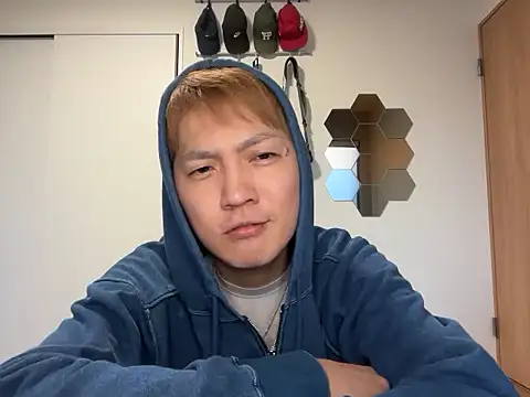 Snapshot of kensnb chatting on 11/28/25, 09:50 kensnb online show from 11/28/25, 09:50