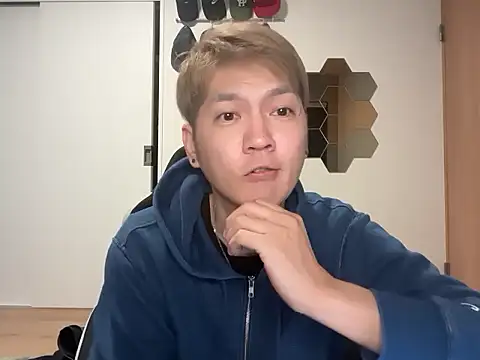 Snapshot of kensnb chatting on 12/01/25, 07:19 kensnb online show from 12/01/25, 07:19