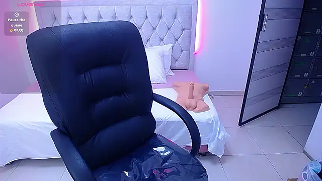 Amber hot22 online show from 12/06/24, 10:08