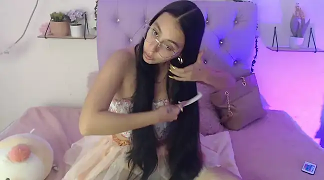 Freyja 01 online show from 03/03/25, 10:31
