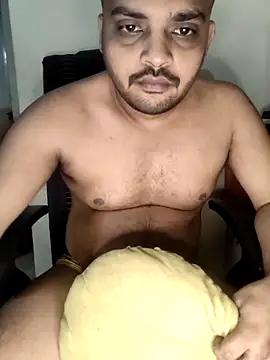 Mr Handsome hunk online show from 10/27/25, 05:39