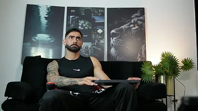 Snapshot of Austin_bolt chatting on 09/27/25, 02:05 Austin bolt online show from 09/27/25, 02:05