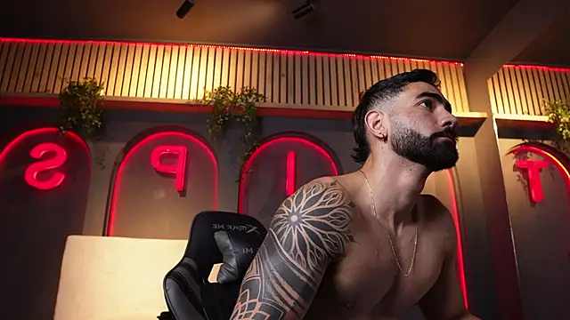 Snapshot of Austin_bolt chatting on 09/29/25, 12:16 Austin bolt online show from 09/29/25, 12:16