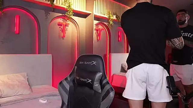 Snapshot of Austin_bolt chatting on 09/30/25, 02:49 Austin bolt online show from 09/30/25, 02:49