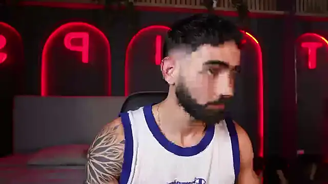 Snapshot of Austin_bolt chatting on 10/18/25, 02:36 Austin bolt online show from 10/18/25, 02:36